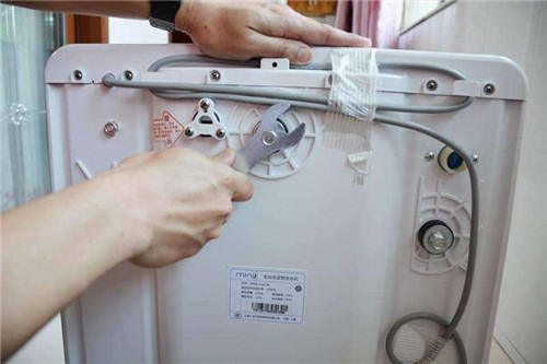 饭锅老是粘锅怎么办凯发K8旗舰厅电(图6)