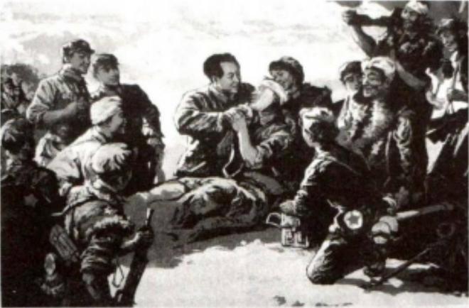 穿毛主席抱着他喂水：喝了会舒服些的凯发入口1935年游好扬喉咙被打(图7)