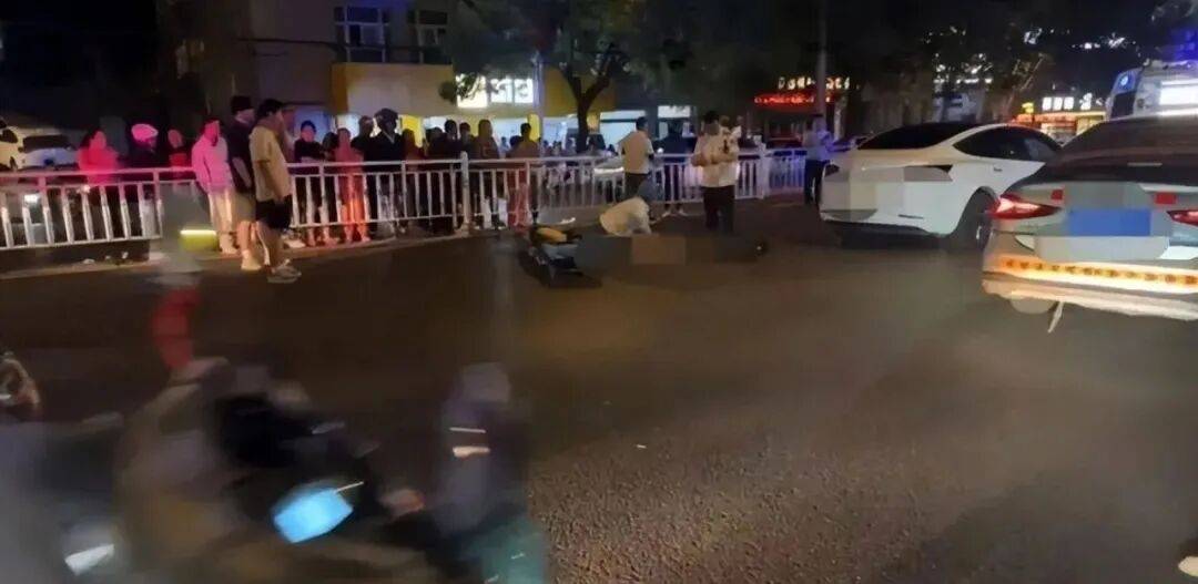 亡凶手仅判死缓！双方均不服后续将上诉凯发k8娱乐唯一景德镇一家三口被撞身(图7)